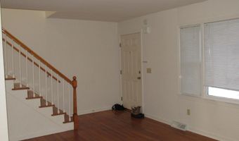34 B Commodore St, Albany, NY 12205