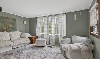 748 Riverside Dr, Augusta, ME 04330