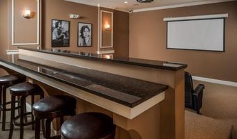 15 Saw Mill Dr 307, North Kingstown, RI 02852