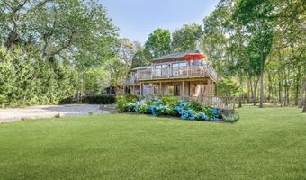 268 Fresh Pond Rd, Amagansett, NY 11930