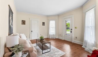 198 E Main St, Apple Creek, OH 44606