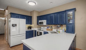 2508 Bristol Dr, Ames, IA 50010