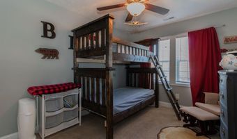 121 Lightwater Dr, Aberdeen, NC 28315