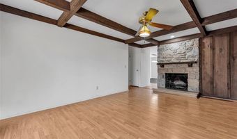 3 Newfield Ct, Ballwin, MO 63011