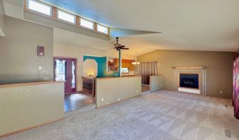 209 10th Ave NW, Bowman, ND 58623