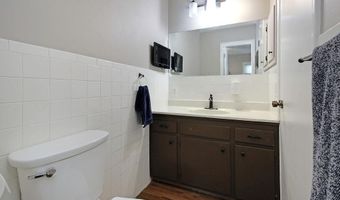 6124 Clarendon St, Bel Aire, KS 67220