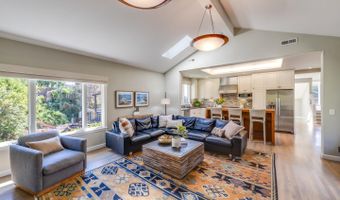 210 Venetian Rd, Aptos, CA 95003