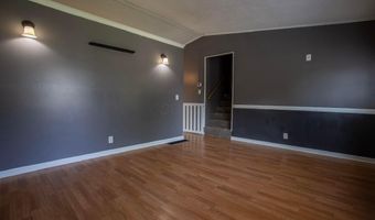 1438 Peachtree Dr, Ashland, OH 44805
