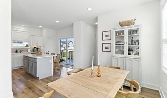 1811 SW Westview Dr, Ankeny, IA 50023