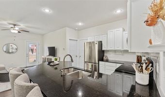 3903 SW Peachwood Dr, Bentonville, AR 72713