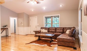 707 Alexander Dr, Aberdeen, NC 28315