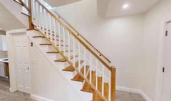 22 14th St, Bangor, ME 04401