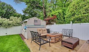 77 Warren Dr, Aberdeen, NJ 07747