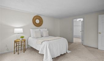 15 Nipmuc Trl A, North Providence, RI 02904