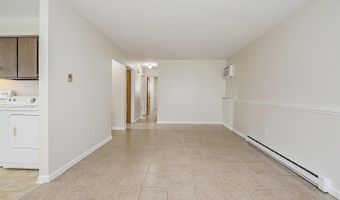 1670 Tudor Dr, Ann Arbor, MI 48103