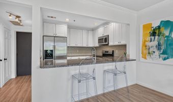 125 N LEE St Dh407, Alexandria, VA 22314