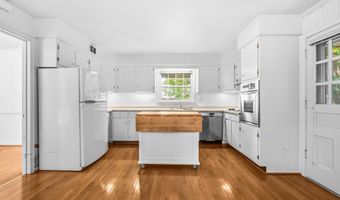 5605 ALTA VISTA Rd, Bethesda, MD 20817