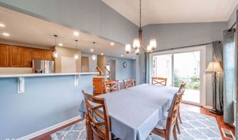 5825 Somerset Blvd E, Bargersville, IN 46106