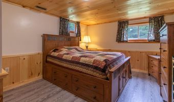 4783 Hinman Settler Rd, Brownington, VT 05860