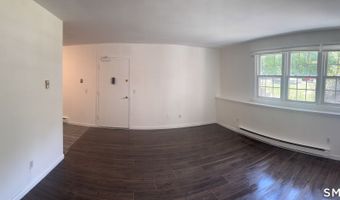 39 Briarwood Ln A, Branford, CT 06405