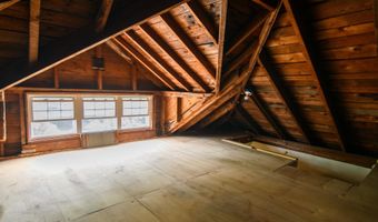 136 Oak Grove Ave, Brattleboro, VT 05301
