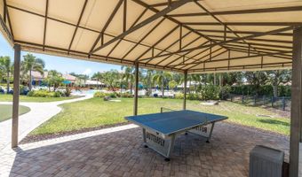 335 SENECA FALLS Dr, Apollo Beach, FL 33572