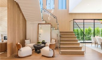 16711 Moorpark St, Encino, CA 91436