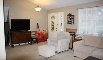 8437 Lockwood Ln, Indianapolis, IN 46217