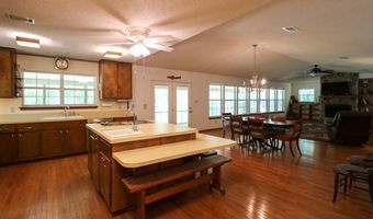 407 Lakeshore Dr, Bainbridge, GA 39819