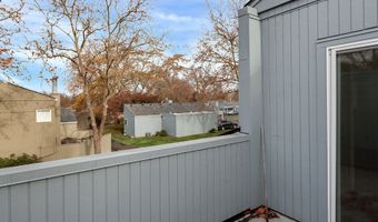 17822 NW LAKEWAY Ct, Beaverton, OR 97006