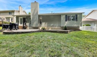 514 Great Hill Dr, Ballwin, MO 63021
