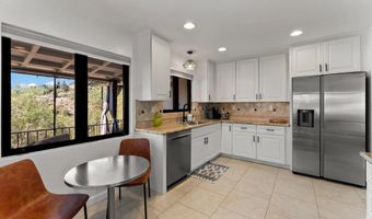 9586 Alto Dr, La Mesa, CA 91941