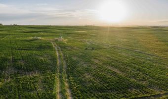 885 Th Rd, Bassett, NE 68714