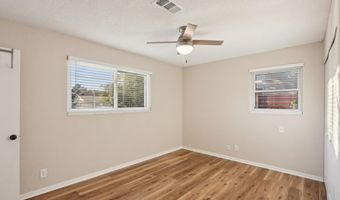 409 SAILFISH Dr E, Atlantic Beach, FL 32233