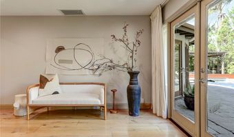 4060 Harclare Ln, Encino, CA 91436