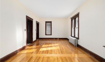 31 Cranston Ave 3, Newport, RI 02840