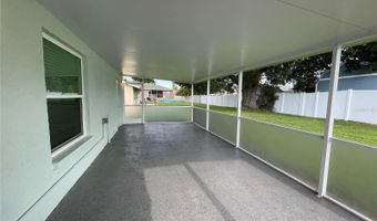 521 FAIRFAX Ln, Apollo Beach, FL 33572