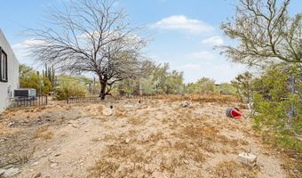 1065 W WHITELEY St, Apache Junction, AZ 85120