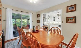 5 Van Gogh Ln, Airmont, NY 10901