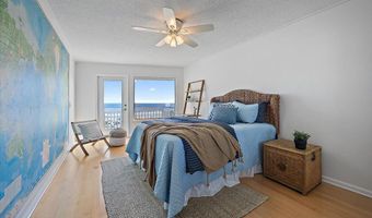 1879 BEACH Ave, Atlantic Beach, FL 32233