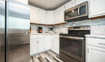 18 Pond Ct B, North Providence, RI 02904