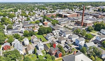 40 Congregational St, Bristol, RI 02809