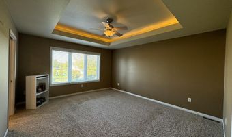 2201 Stone Gate Ct, Aberdeen, SD 57401