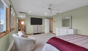 59 Top Sail Ct, Bayville, NJ 08721