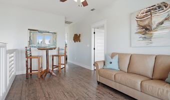 1009 Fiji Dr, Rockport, TX 78382