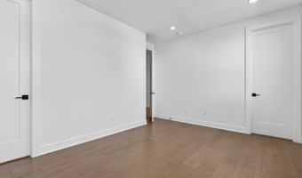 861 N MANCHESTER St, Arlington, VA 22205