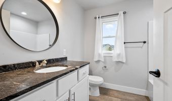 2851 T BERG Cir, Abrams, WI 54101