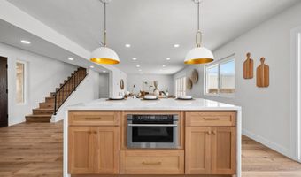 6240 Bernadette Ln, San Diego, CA 92120