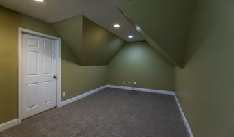 975 AVALON Ln, Anniston, AL 36207