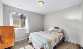 611 Rosewood Dr, Bellevue, ID 83313